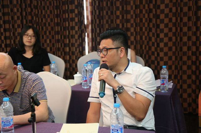 安亿仕电子科技有限公司秦立庆 先生发言改灯界大伽  郑方超(刀疤超)