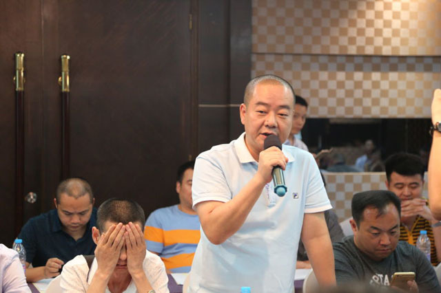 广州安亿仕电子科技有限公司秦立庆 先生发言改灯界大伽  郑方超(刀疤